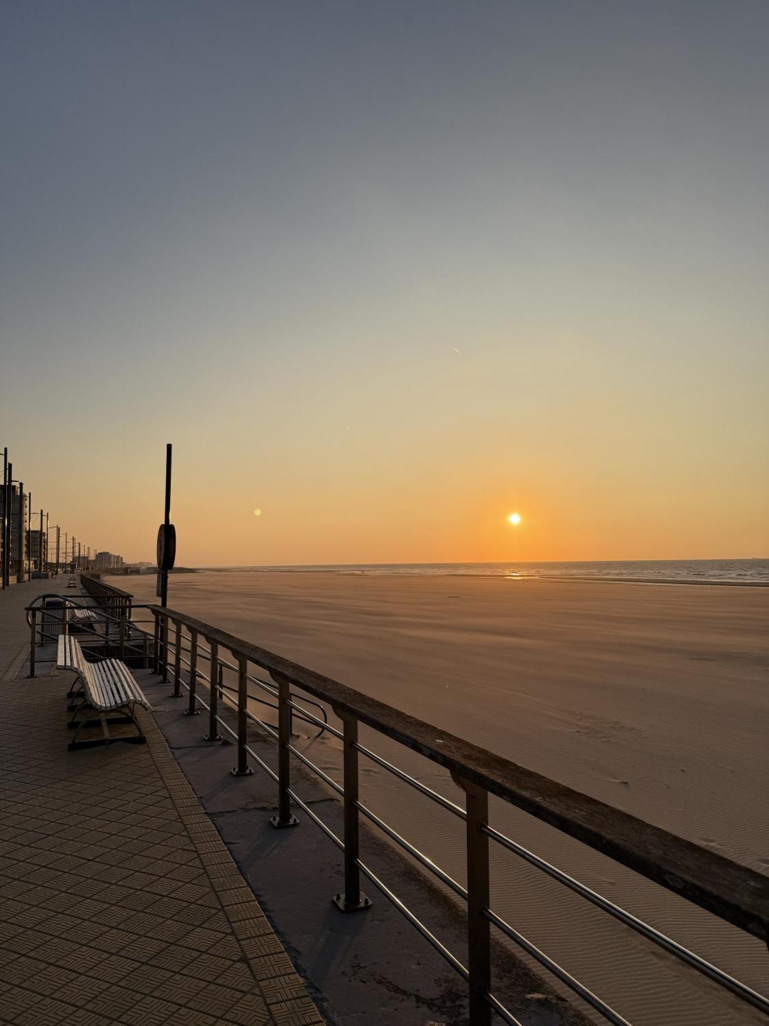 Sea View Apartment Mariakerke-Bad - La Brise Ostend Exterior photo